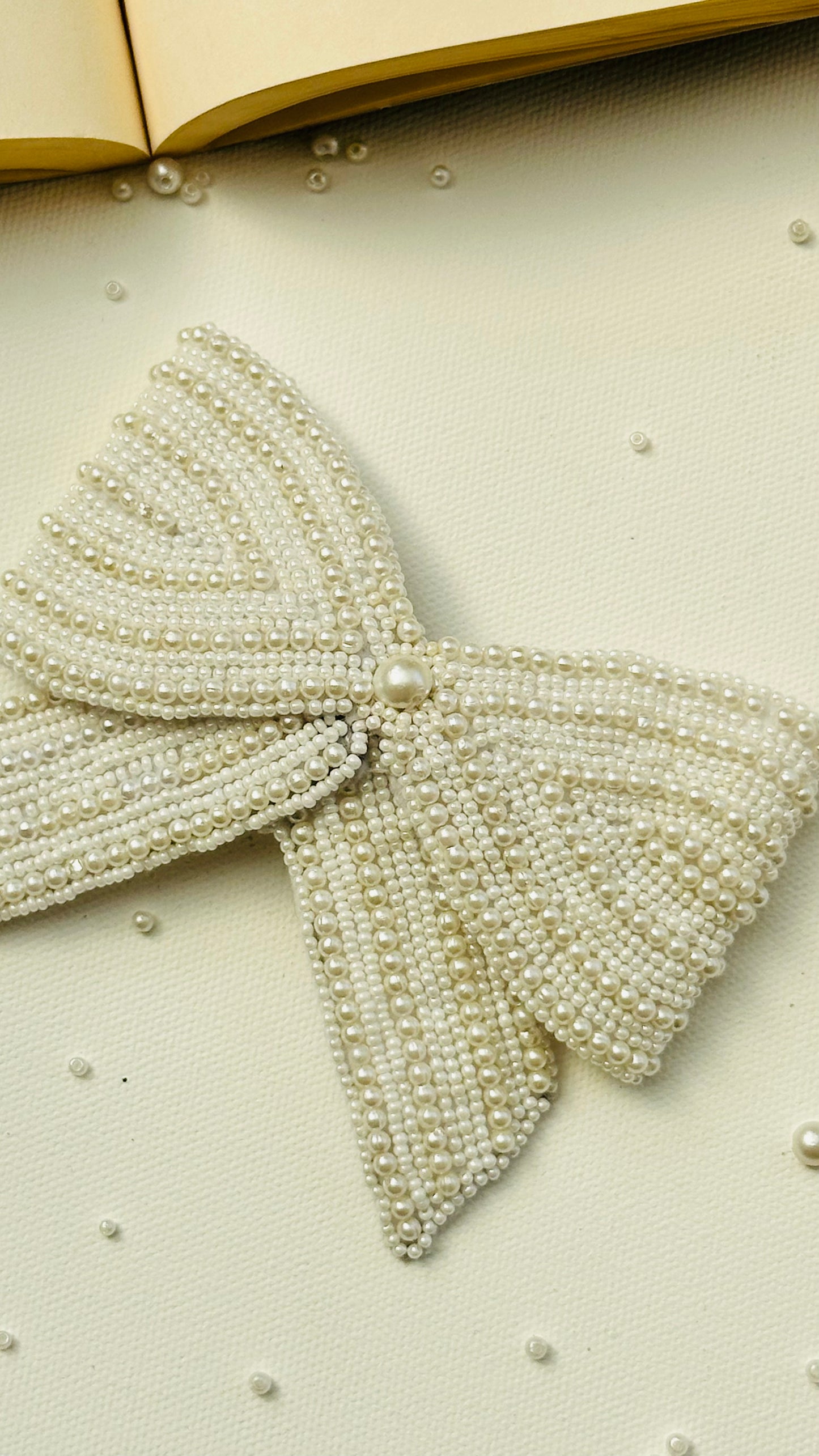 Fairytale pearl bow