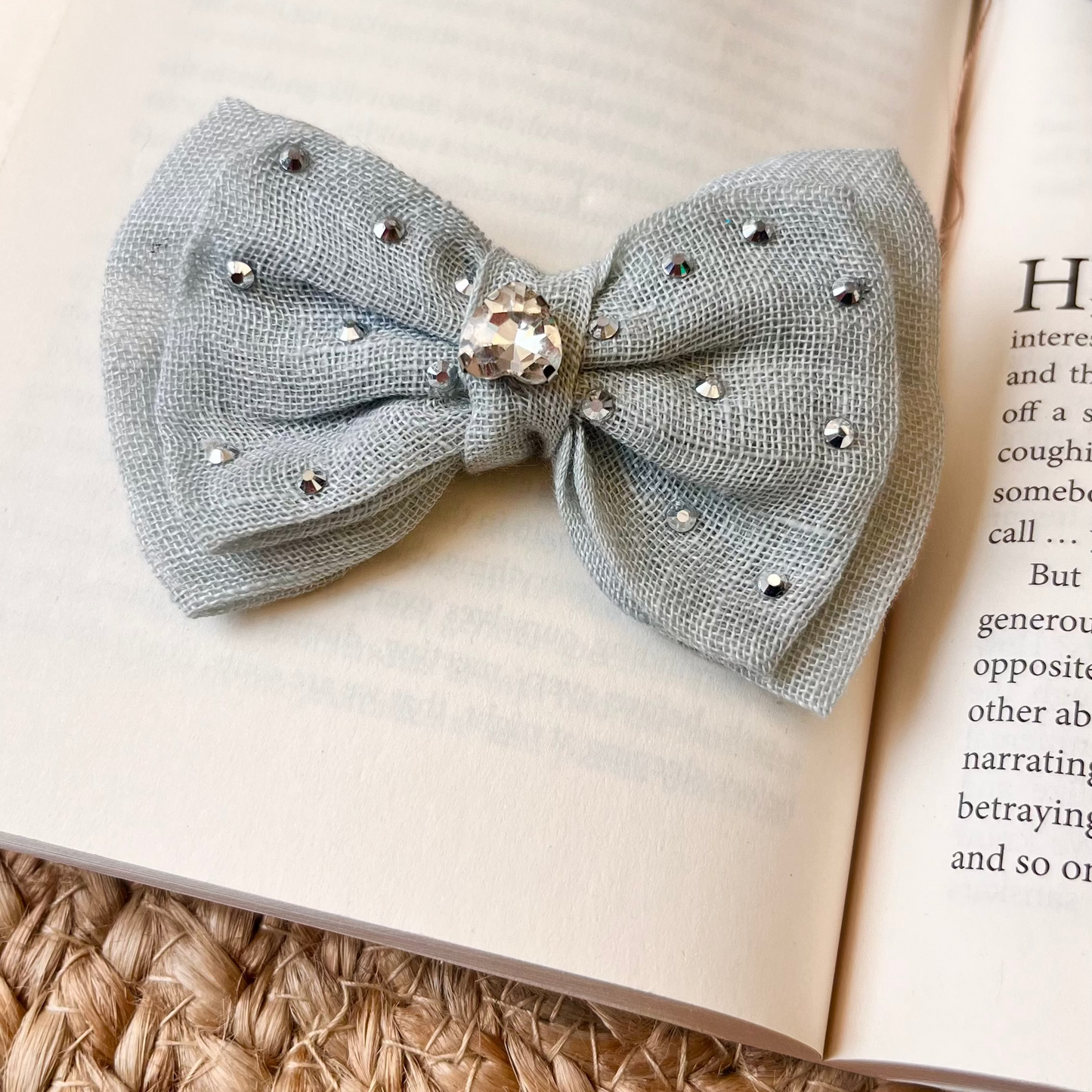 Grey grace bow