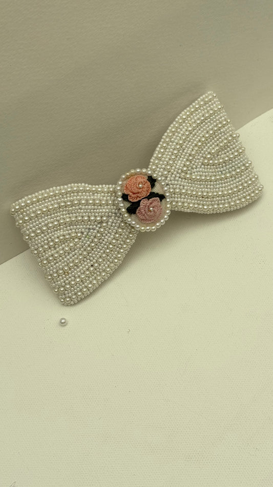 Pearl bow