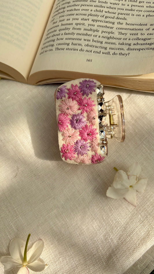 embroidered clutcher