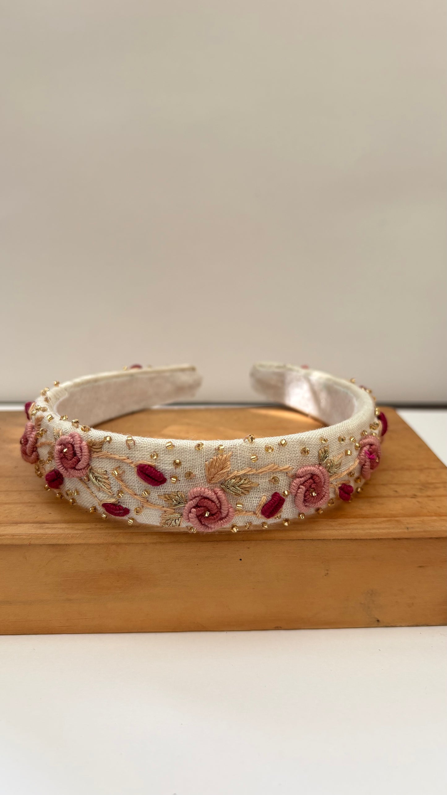 Blush boom hair band