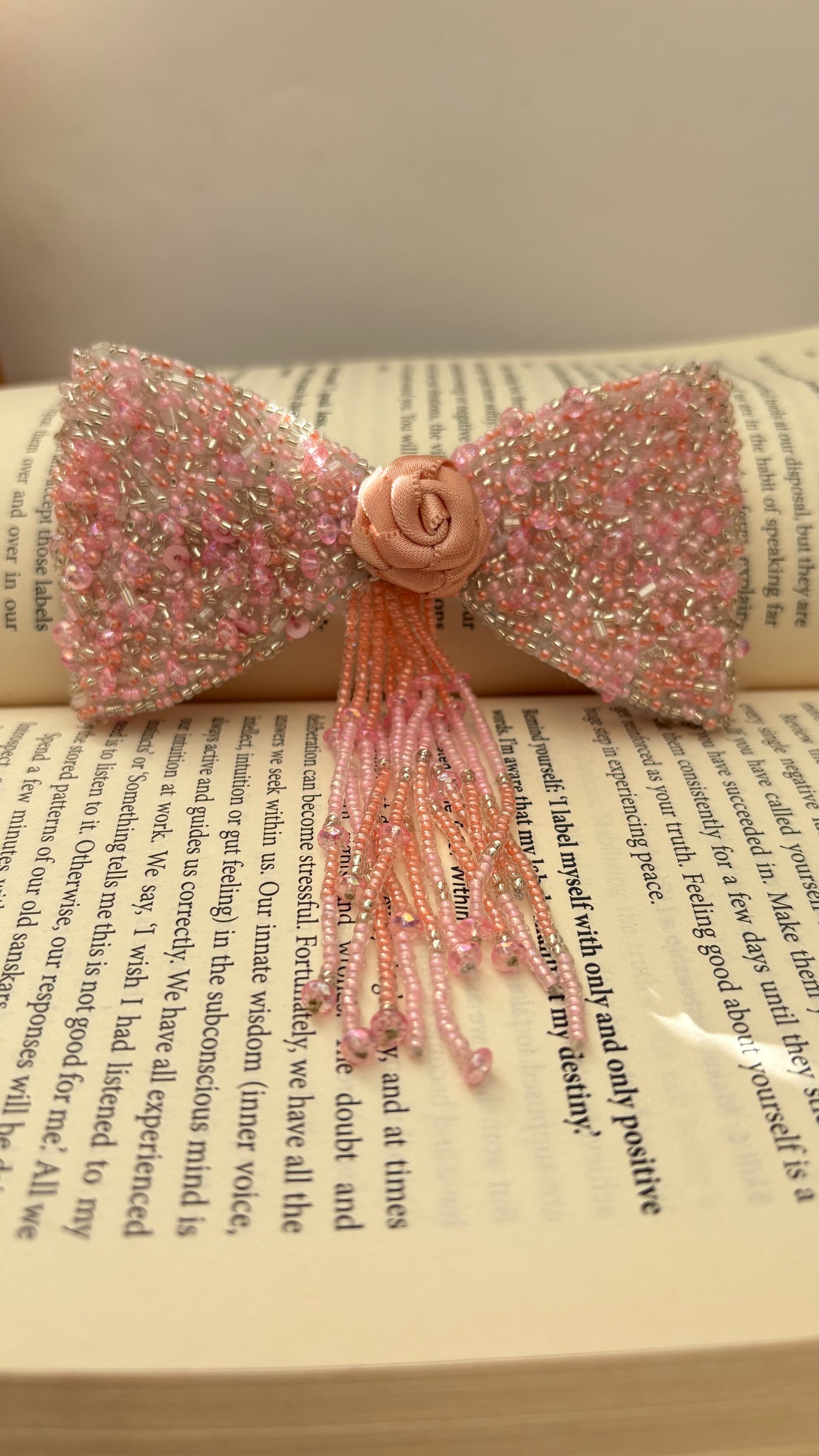pastel pearlfall bow