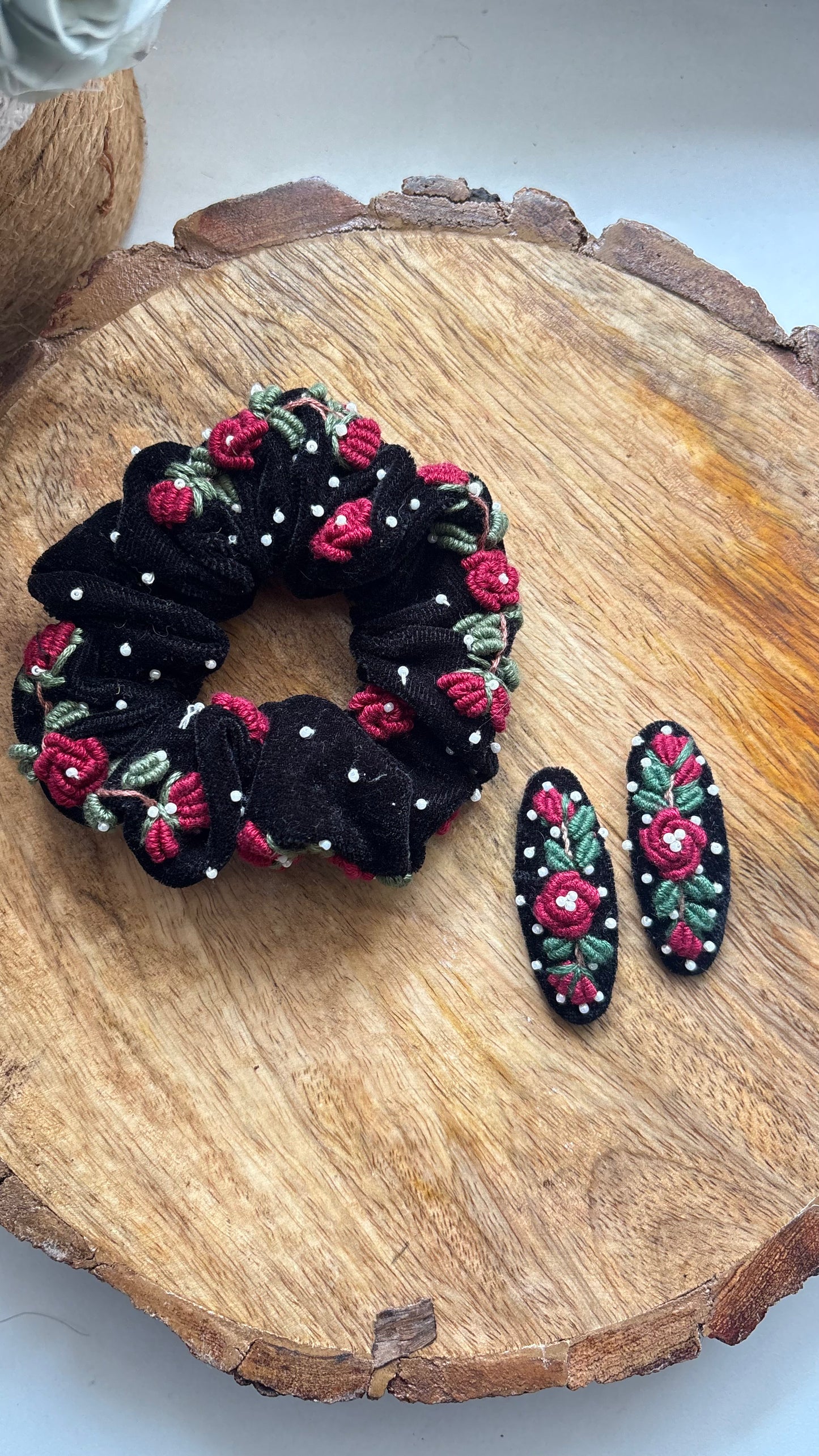 Velvet roses combo